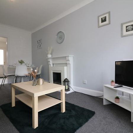 Signature - Gartlea House Διαμέρισμα Airdrie Εξωτερικό φωτογραφία
