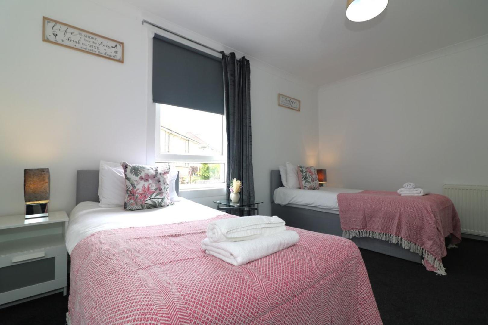 Signature - Gartlea House Διαμέρισμα Airdrie Εξωτερικό φωτογραφία